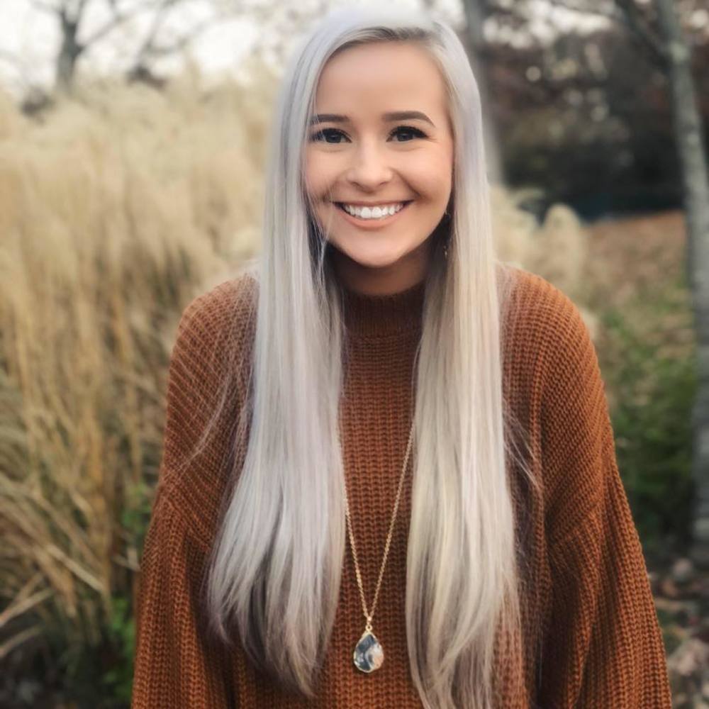 Meet your Posher, Olivia